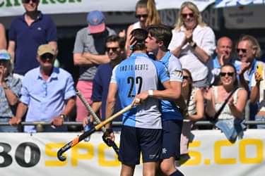Vreugde bij Hurley na een doelpunt tegen Nijmegen. Foto: Bart Scheulderman