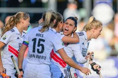 Agustina Gorzelany maakt de 20.000ste treffer in de Tulp Hoofdklasse Dames. Foto: Bart Scheulderman