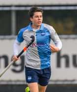 Hjalmar Voskuil in het shirt van Hurley