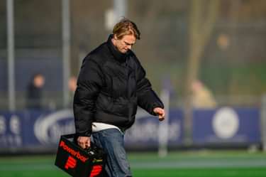 De geblesseerde Jip Janssen van Kampong