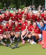 De dames van Hurley handhaven zich