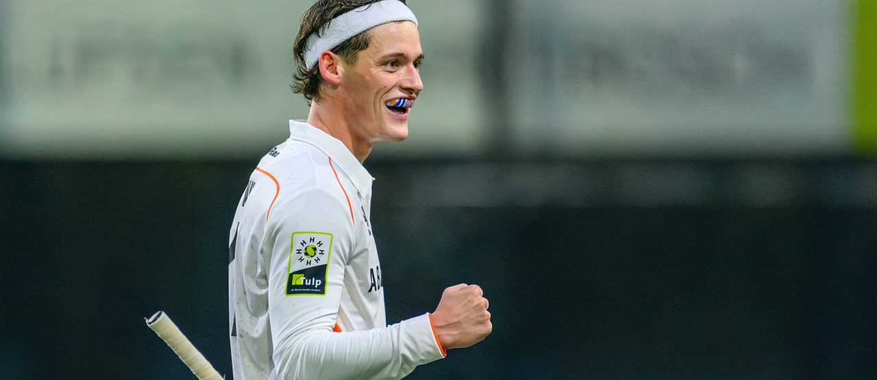 Struan Walker Oranje Rood BS