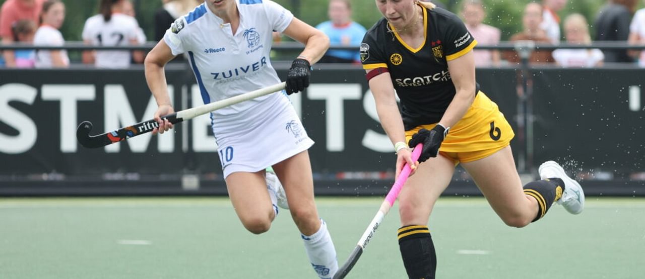Luna Fokke en Charlotte Englebert. Foto: Willem Vernes