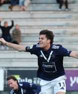 Miles Bukkens scoort voor Pinoké tegen Rotterdam