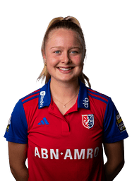 Maud van den Heuvel 11
