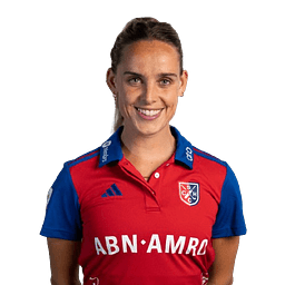 14 Famke Richardson